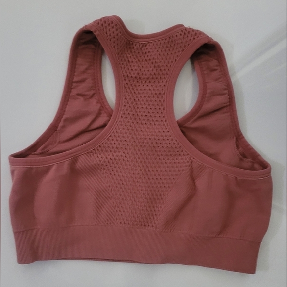 3/$30 - One Size Sports bra - Picture 2 of 4